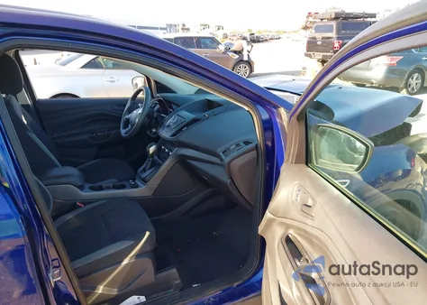 2013 Ford Escape S from USA, damaged, VIN 1FMCU0F71DUC08971